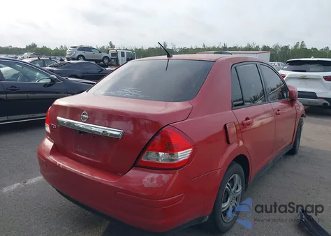 2011 Nissan Versa 1.8S z USA, uszkodzony, nr VIN 3N1BC1AP6BL403488